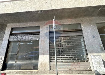 Edificio all\'aperto - Commercial Premises Via Cristoforo Gluck
 
3, Milano - photo 17