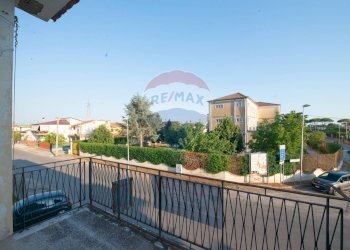 Balcone - Independent house Corso Umberto I
 
67-69, Carinola - photo 10
