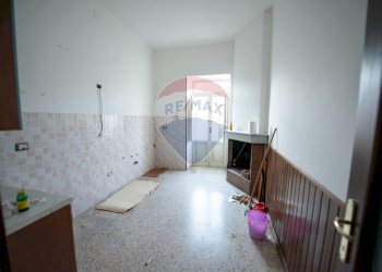 Stanza vuota - Independent house Corso Umberto I
 
67-69, Carinola - photo 15