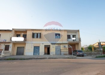 Edificio all\'aperto - Independent house Corso Umberto I
 
67-69, Carinola - photo 1