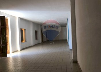 Stanza vuota - Commercial Premises Benevento - photo 1