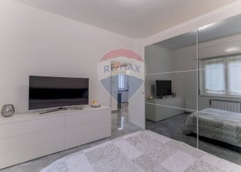 Camera / camera da letto - Trilocale via Milano
 
23, Cairate - foto 11