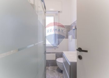 Bagno - Trilocale via Milano
 
23, Cairate - foto 14