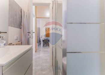 Bagno - Trilocale via Milano
 
23, Cairate - foto 17