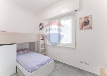 Camera / camera da letto - Trilocale via Milano
 
23, Cairate - foto 18