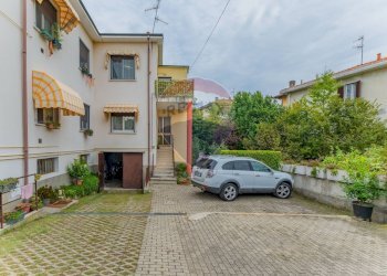 Casa all\'aperto - Trilocale via Milano
 
23, Cairate - foto 26