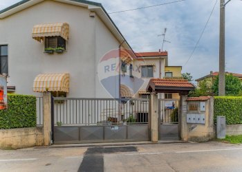 Casa all\'aperto - Trilocale via Milano
 
23, Cairate - foto 28