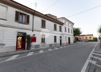 Foto 1 - Casa indipendente Via San Pietro
 
1, Persico Dosimo - foto 1