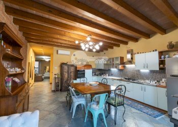 Foto 2 - Casa indipendente Via San Pietro
 
1, Persico Dosimo - foto 2