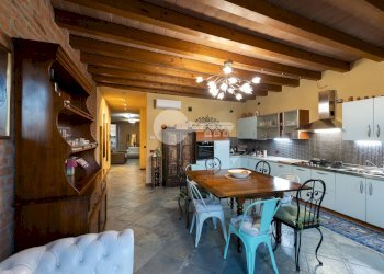 Foto 3 - Casa indipendente Via San Pietro
 
1, Persico Dosimo - foto 3