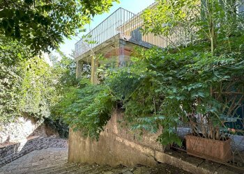 Giardino - Casa indipendente Piazza Michele Pietravalle
 
7, Cantalupo nel Sannio - foto 10