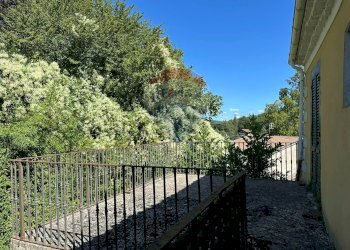 Balcone - Casa indipendente Piazza Michele Pietravalle
 
7, Cantalupo nel Sannio - foto 91