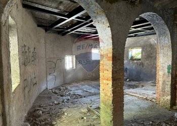 Parcheggio - Casa indipendente Piazza Michele Pietravalle
 
7, Cantalupo nel Sannio - foto 135