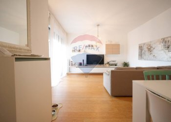 Sala da pranzo - Trilocale via della guerrina
 
31/b, Monza - foto 9