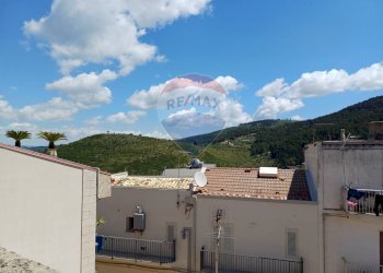 Edificio all\'aperto - Casa indipendente via S: Filippo
 
25, Chiaramonte Gulfi - foto 13