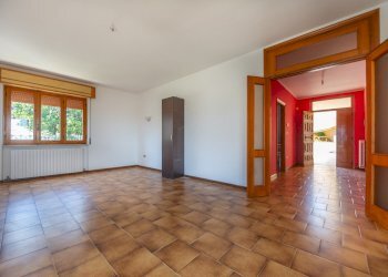 Stanza vuota - Quadrilocale Via Firenze
 
6, Villamagna - foto 9