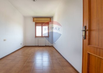 Stanza vuota - Quadrilocale Via Firenze
 
6, Villamagna - foto 16
