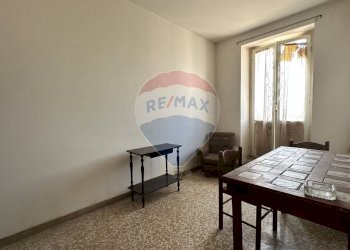 Sala da pranzo - Casa semi indipendente Via Giuseppe Dell'Orefice
 
39, Fara Filiorum Petri - foto 22