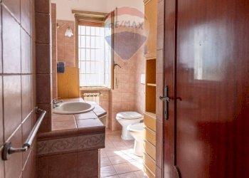 Bagno - Trilocale Via Notaresco
 
38, Roma - foto 14