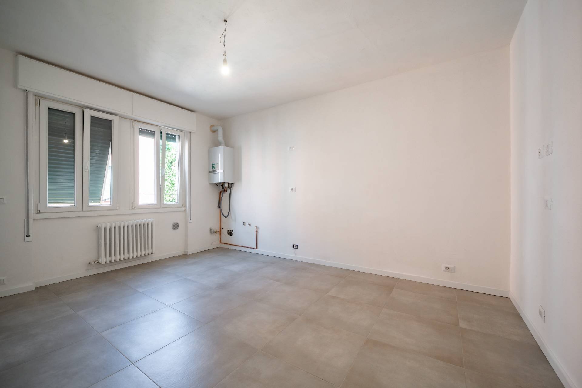 Foto 3 - Two-room apartment VIA DELLA PERGOLA
 
47, Lecco - photo 3