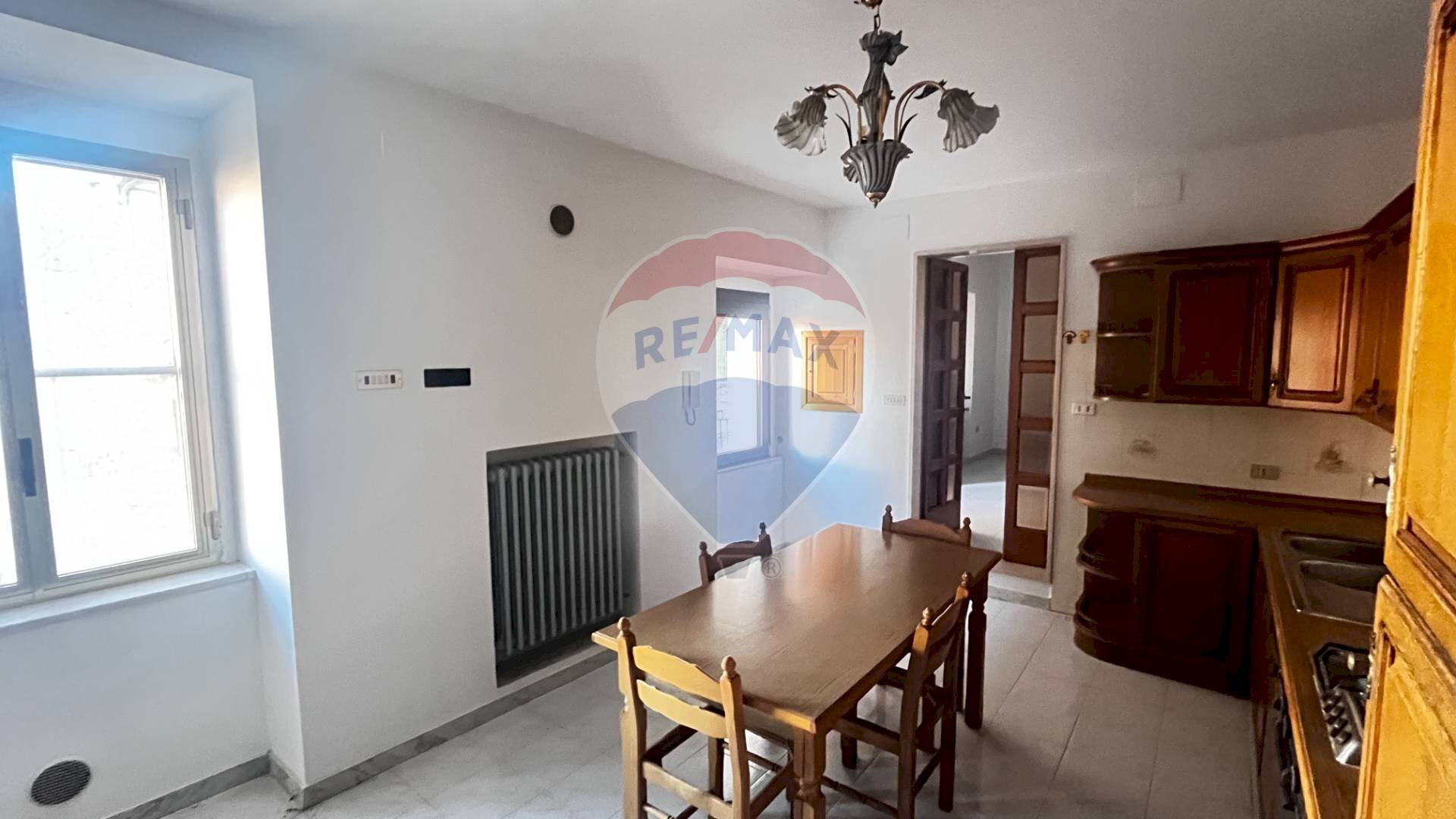 Sala da pranzo - Casa semi indipendente Piazza Dei Caduti, Matrice - foto 3