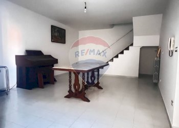 Soggiorno - Casa semi indipendente Piazza Dei Caduti, Matrice - foto 5