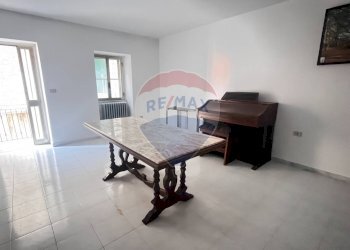 Sala da pranzo - Casa semi indipendente Piazza Dei Caduti, Matrice - foto 7