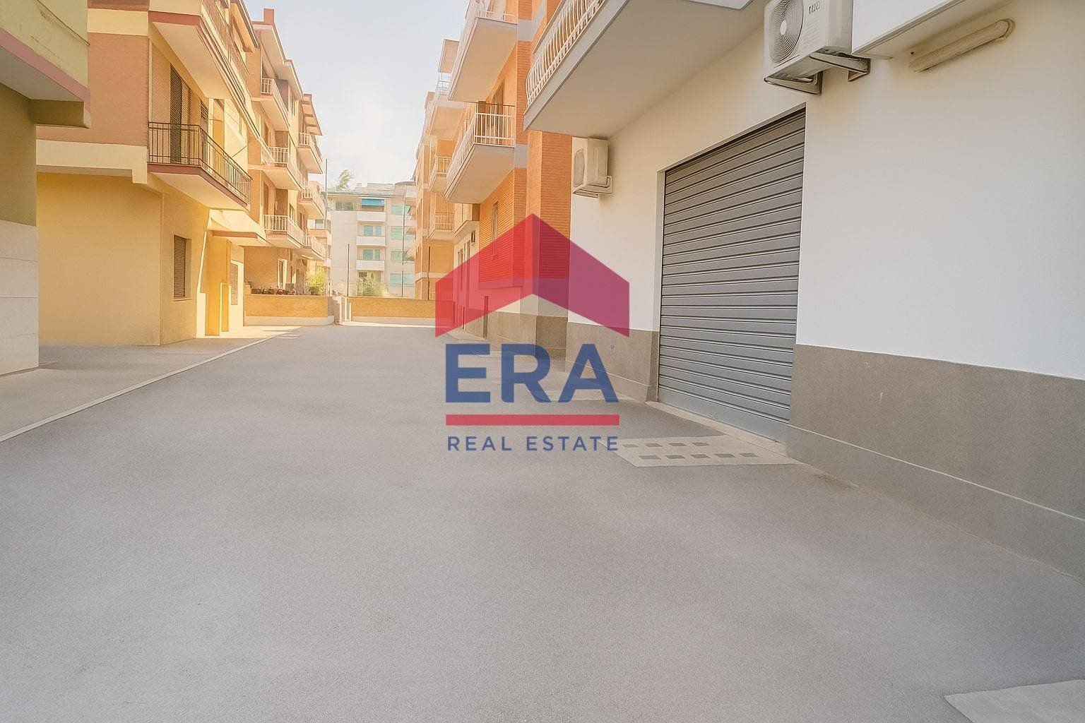 Foto 2 - Locale Commerciale Via Filippo Re
 
72, Pomezia - foto 2