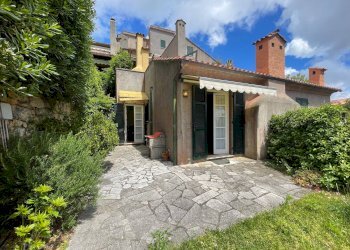 Foto 2 - Appartamento Via Flavio Gioia
 
24, Finale Ligure - foto 2