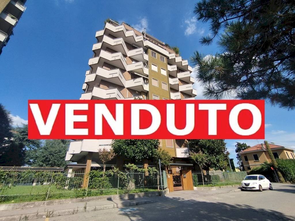 Facciata - Three-room apartment via Pietro Mascagni, 1, Rho - photo 1