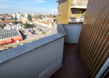 Balcone - Three-room apartment via Pietro Mascagni, 1, Rho - photo 14