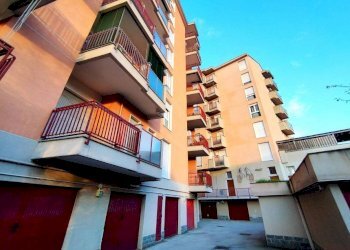 Facciata - Quadrilocale viale Lombardia, 246, Monza - foto 32