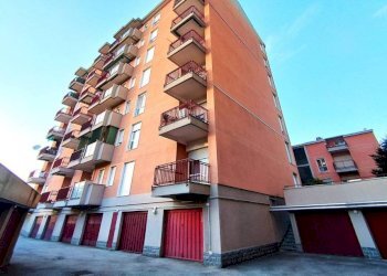 Facciata - Quadrilocale viale Lombardia, 246, Monza - foto 33