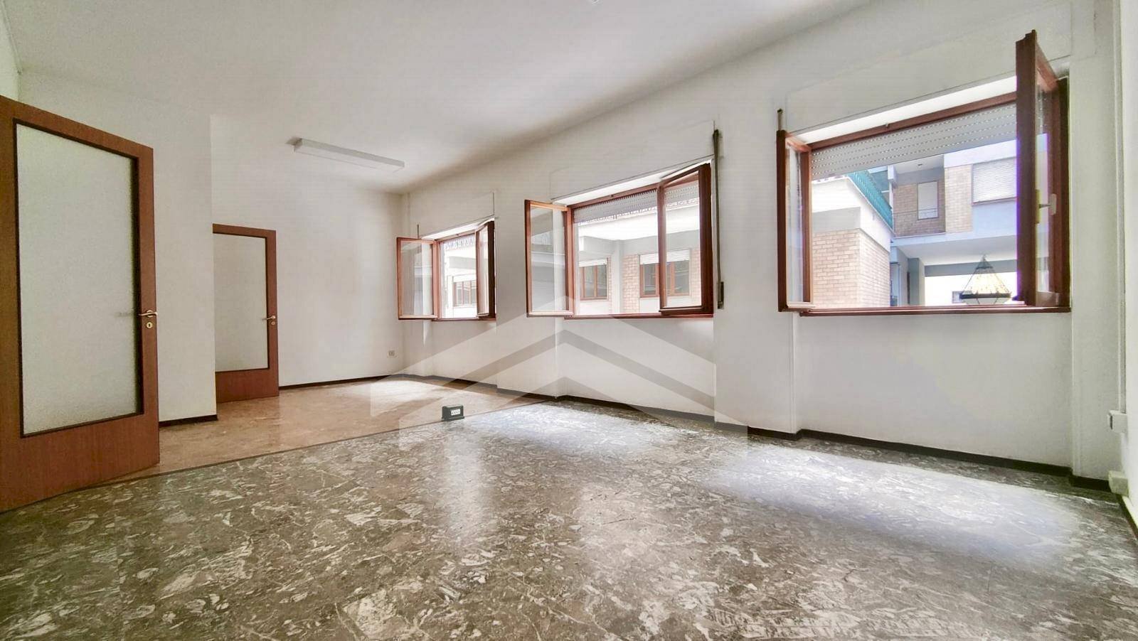 Foto 2 - Office Via Mazzini, Campobasso - photo 2