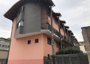 Facciata - Two-room apartment piazza Tirana, 24, Milano - photo 18