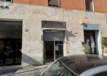 Facciata - Shop via Ottavilla, Roma - photo 1