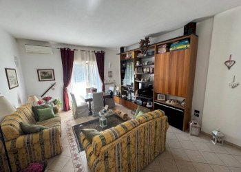 Salone - Four-room apartment via Emilio Salgari, 11, Genova (neighborhood Pegli) - photo 6