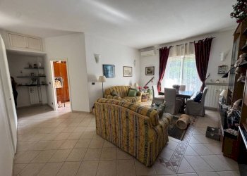 Salone - Four-room apartment via Emilio Salgari, 11, Genova (neighborhood Pegli) - photo 9