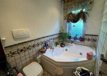 Bagno - Quadrilocale via Emilio Salgari, 11, Genova (zona Pegli) - foto 24