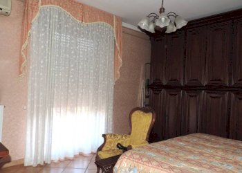 Camera da letto - Appartamento via Servio Tullio, 28, Fara in Sabina - foto 11