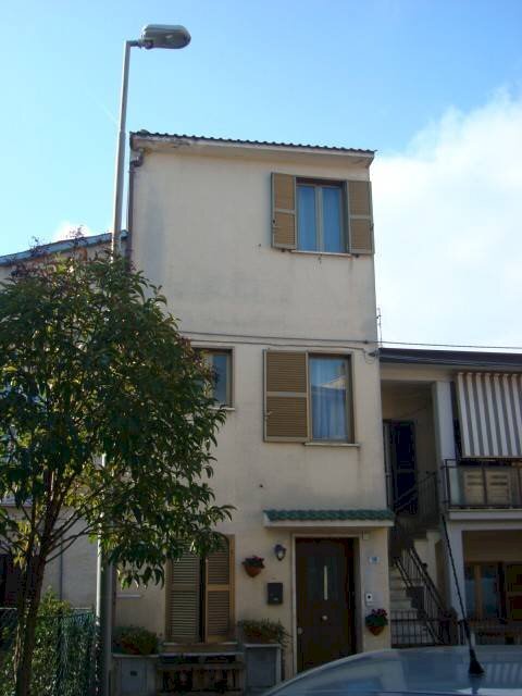 Facciata - Four-room apartment via della Libertà, 10, Montelibretti - photo 1