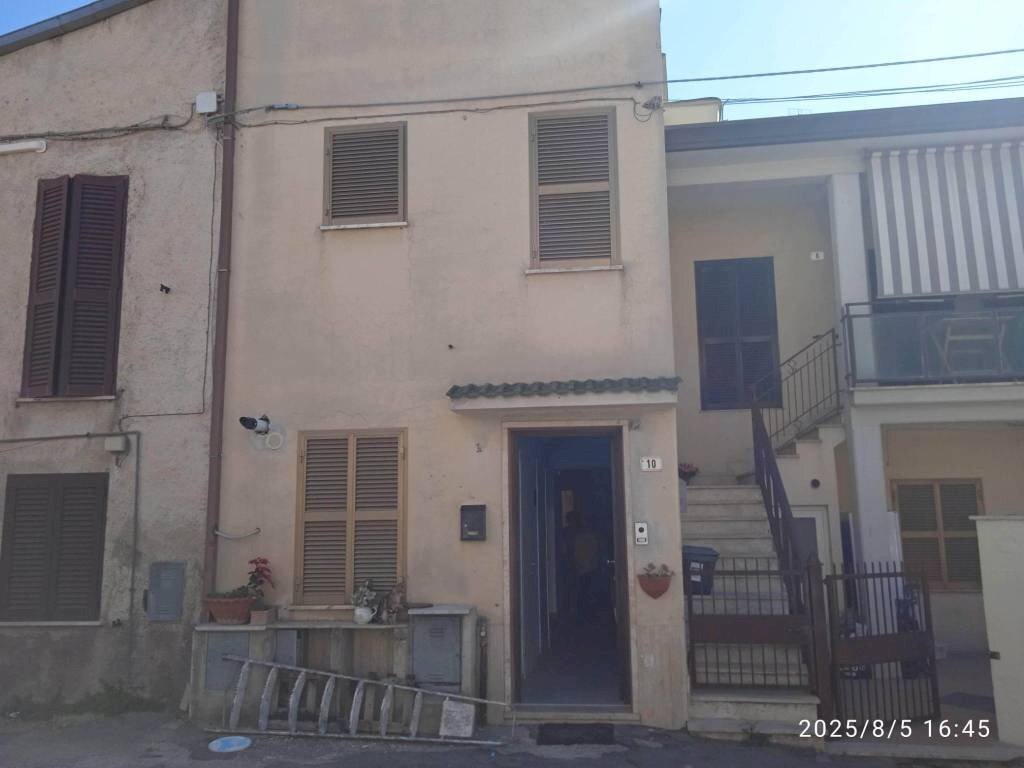 Facciata - Four-room apartment via della Libertà, 10, Montelibretti - photo 2