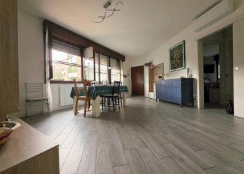 Salone - Quadrilocale via Mohandas Karamchand Gandhi, SN, Collecchio - foto 1