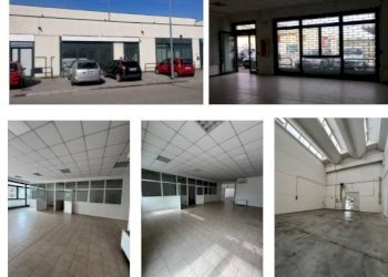 Interno non residenziale - Negozio via del Lavoro, Granarolo dell'Emilia - foto 1