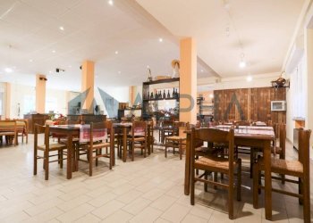 Interno non residenziale - Restaurant via Bolognesi, Cesena - photo 1