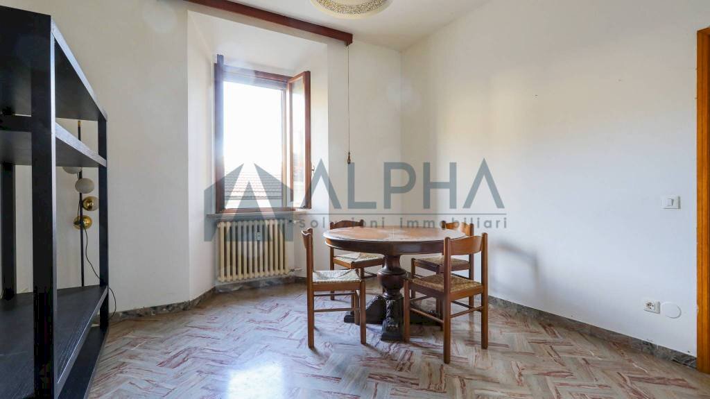 Salone - Trilocale piazza Guglielmo Marconi, 8, Dovadola - foto 2