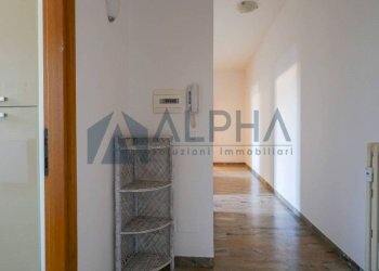 Corridoio - Trilocale piazza Guglielmo Marconi, 8, Dovadola - foto 9