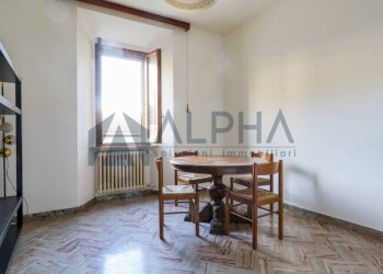 Salone - Trilocale piazza Guglielmo Marconi, 8, Dovadola - foto 2