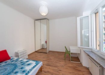 Camera da letto - Appartamento via Fereggiano, 39, Genova (zona Marassi) - foto 5