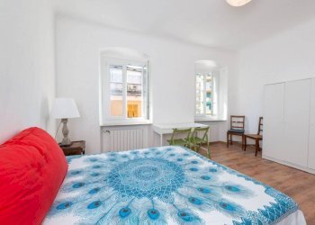 Camera da letto - Appartamento via Fereggiano, 39, Genova (zona Marassi) - foto 10
